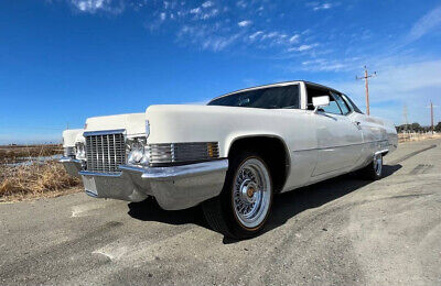 Cadillac-DeVille-1970-1