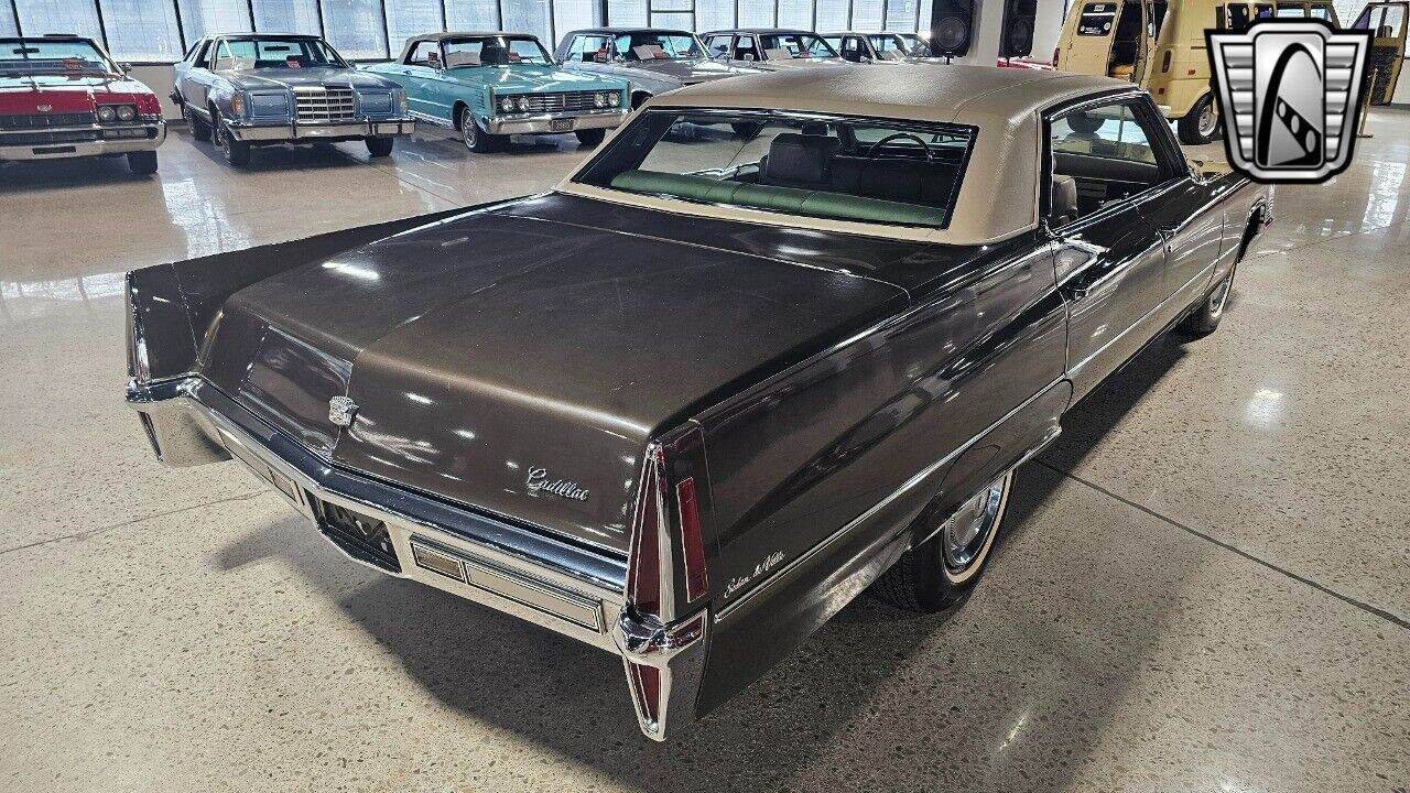 Cadillac-DeVille-1970-4