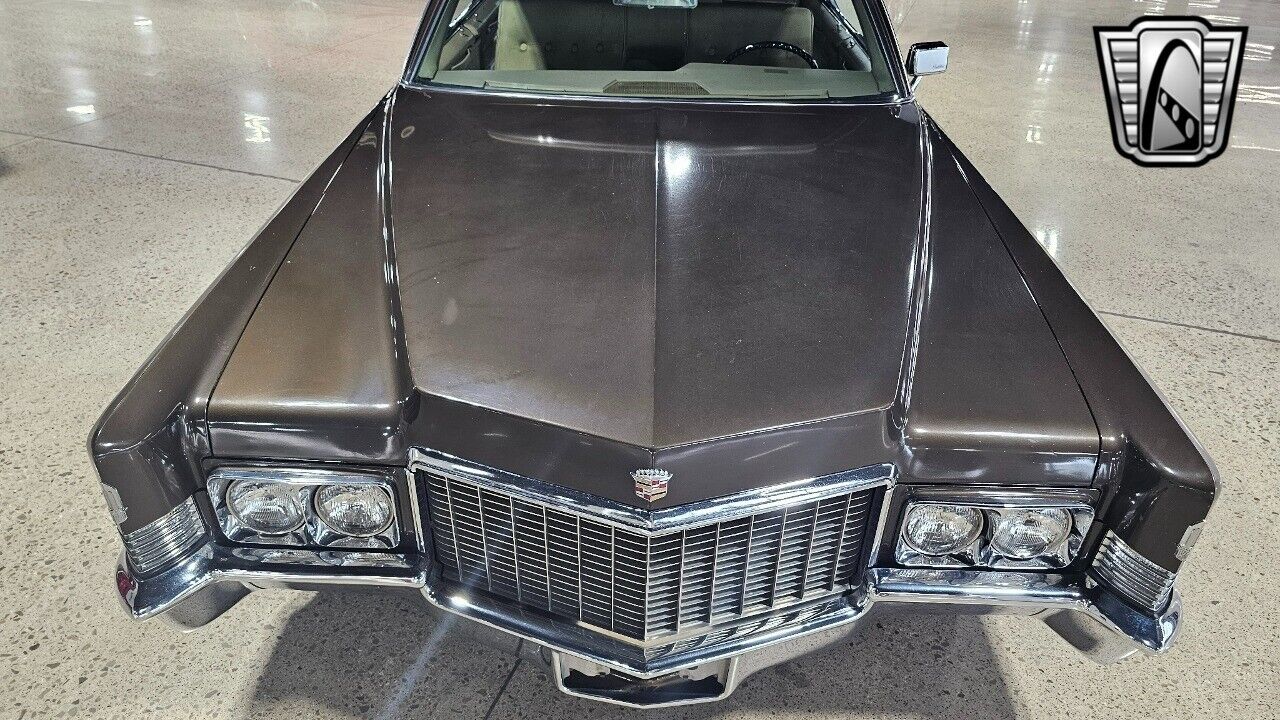 Cadillac-DeVille-1970-8