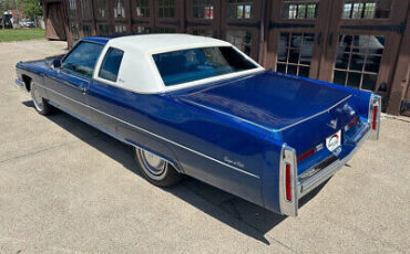 Cadillac-DeVille-1974-5