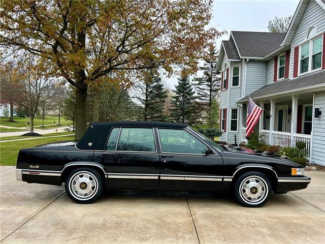 Cadillac-DeVille-1992-11