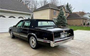 Cadillac-DeVille-1992-8