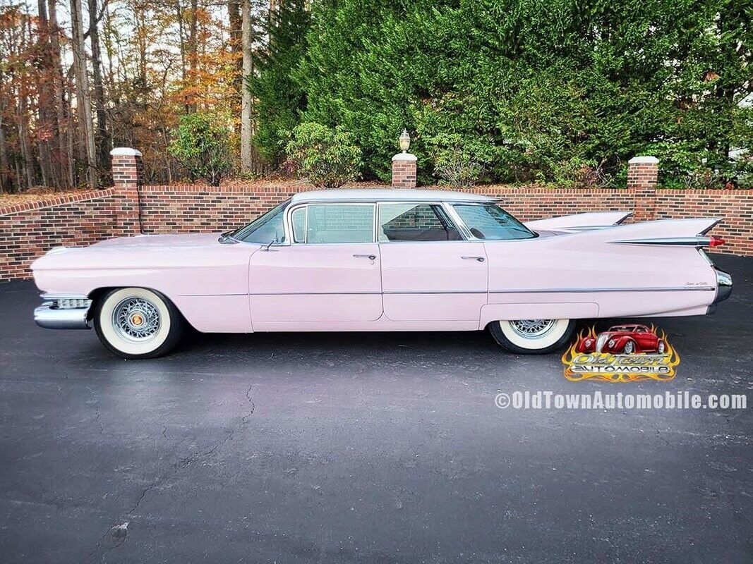 Cadillac-DeVille-Berline-1959-2