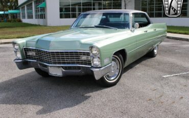 Cadillac-DeVille-Berline-1967-4