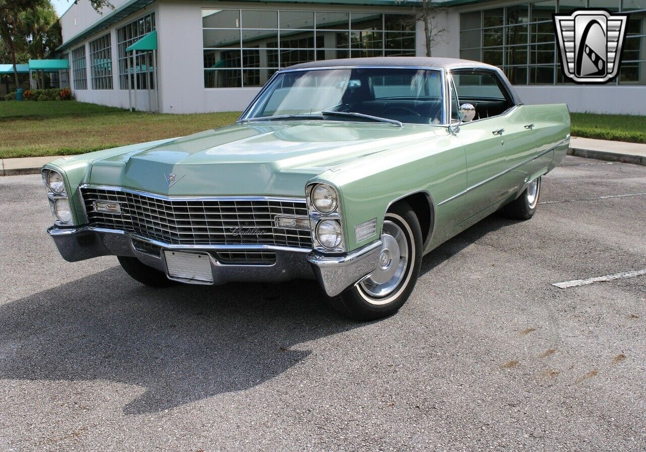 Cadillac-DeVille-Berline-1967-4