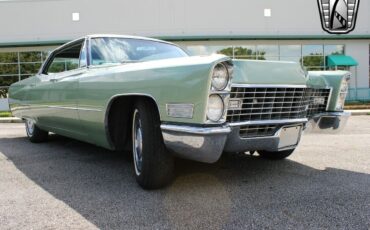 Cadillac-DeVille-Berline-1967-9