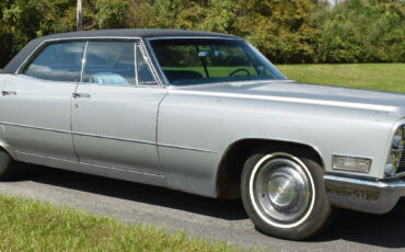 Cadillac-DeVille-Berline-1968-6