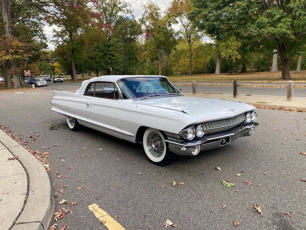 Cadillac-DeVille-Cabriolet-1961-14