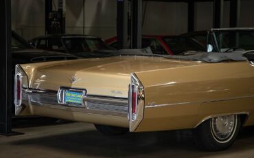 Cadillac-DeVille-Cabriolet-1966-23