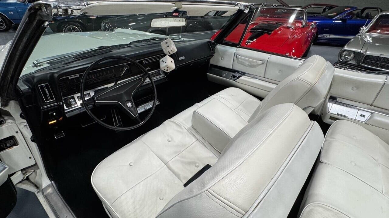 Cadillac-DeVille-Cabriolet-1967-1