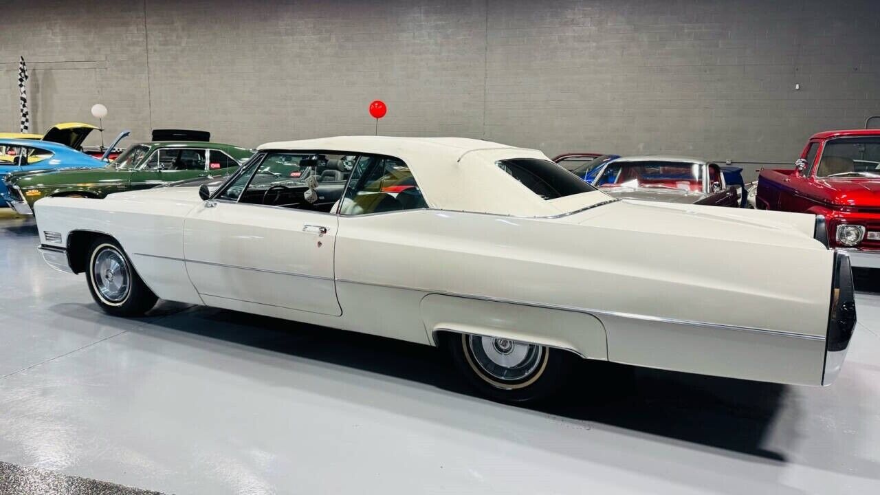 Cadillac-DeVille-Cabriolet-1967-26