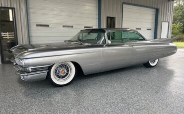 Cadillac-DeVille-Coupe-1960-1