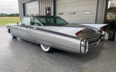 Cadillac-DeVille-Coupe-1960-11