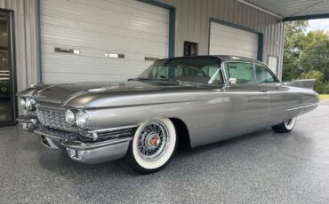 Cadillac-DeVille-Coupe-1960-2