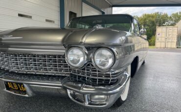 Cadillac-DeVille-Coupe-1960-3