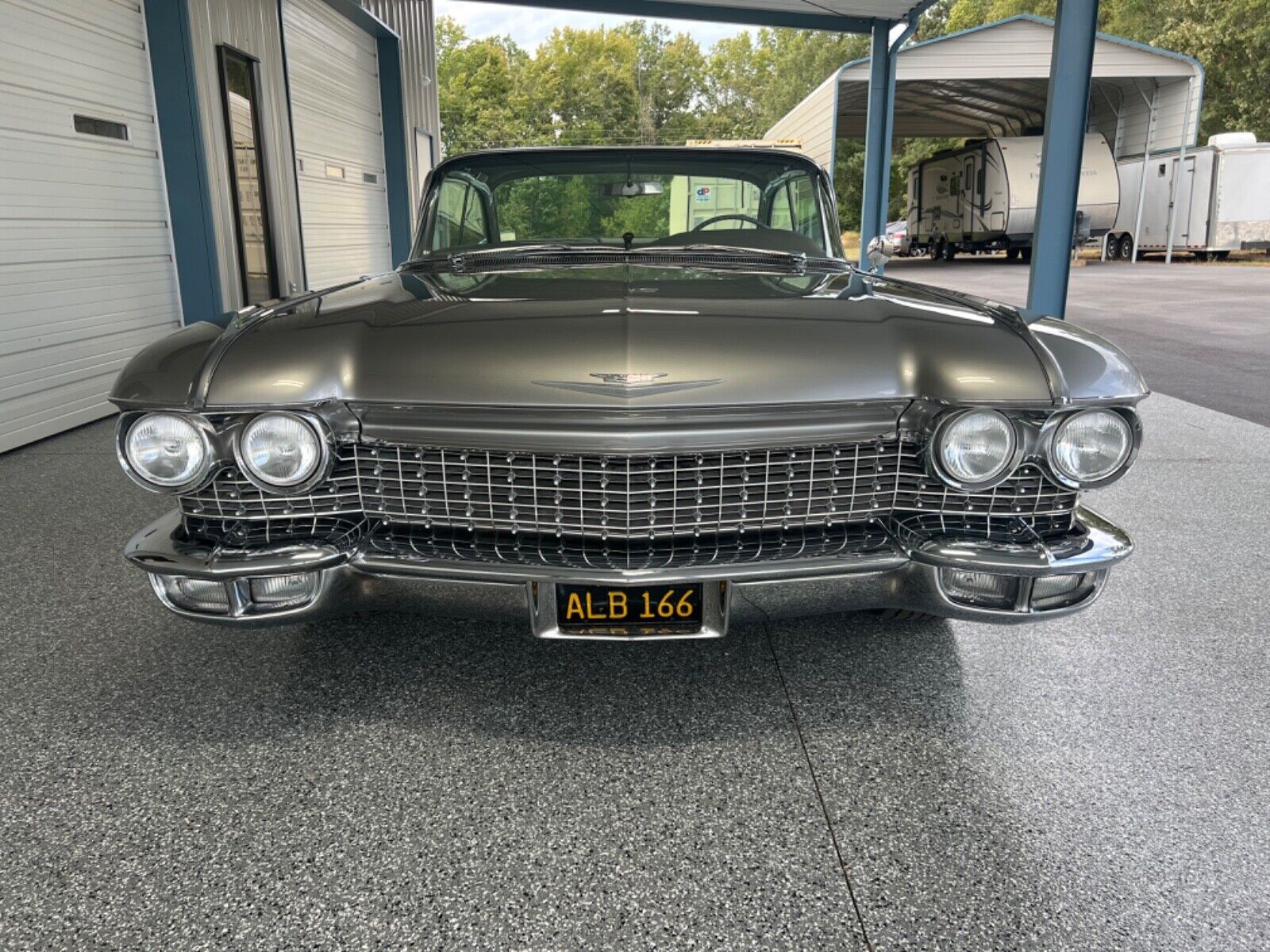 Cadillac-DeVille-Coupe-1960-4