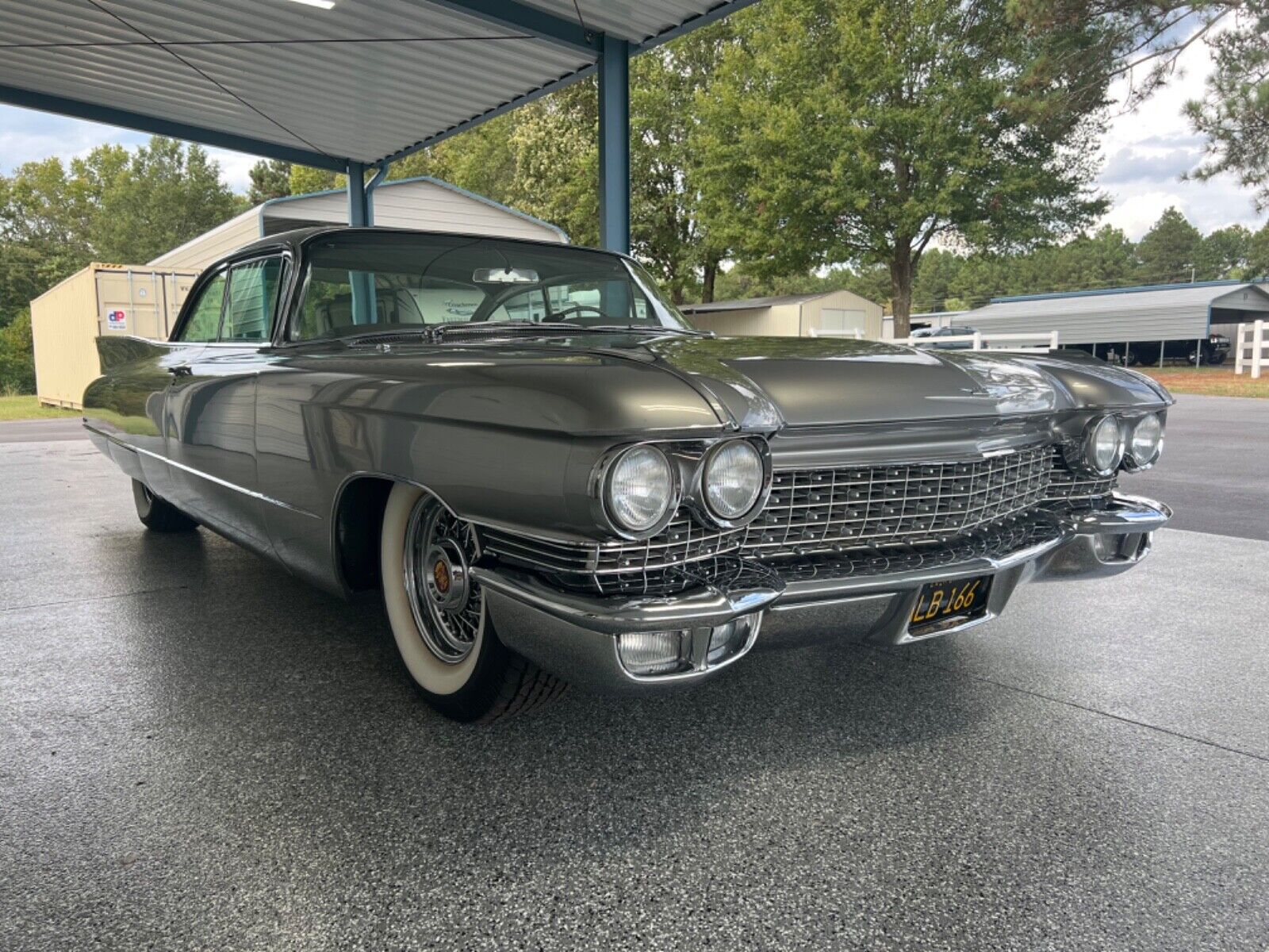 Cadillac-DeVille-Coupe-1960-6