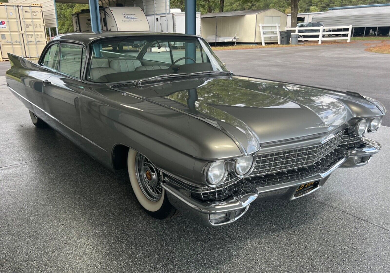 Cadillac-DeVille-Coupe-1960-7