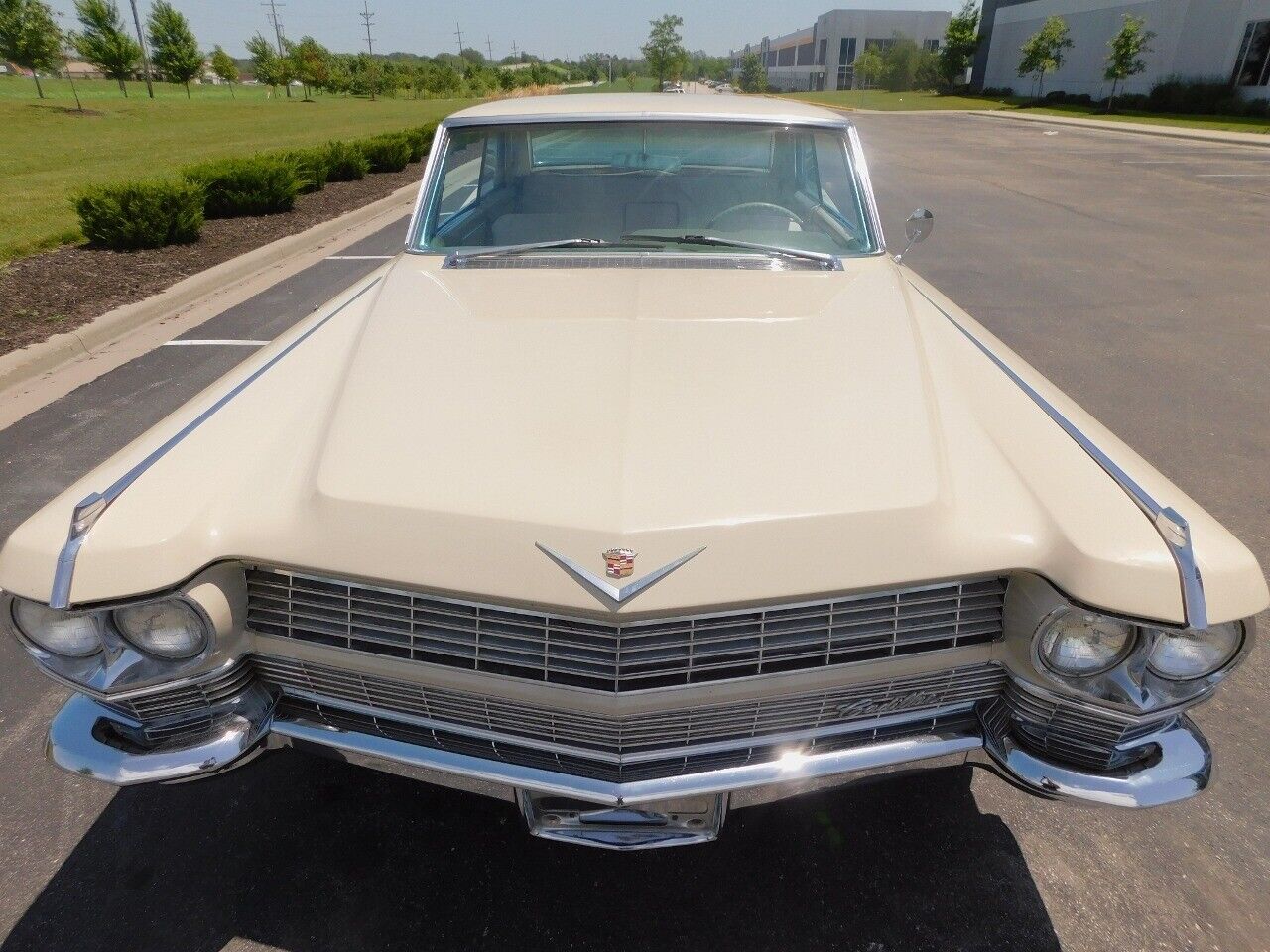 Cadillac-DeVille-Coupe-1964-10