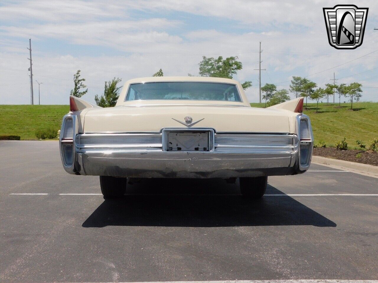 Cadillac-DeVille-Coupe-1964-4