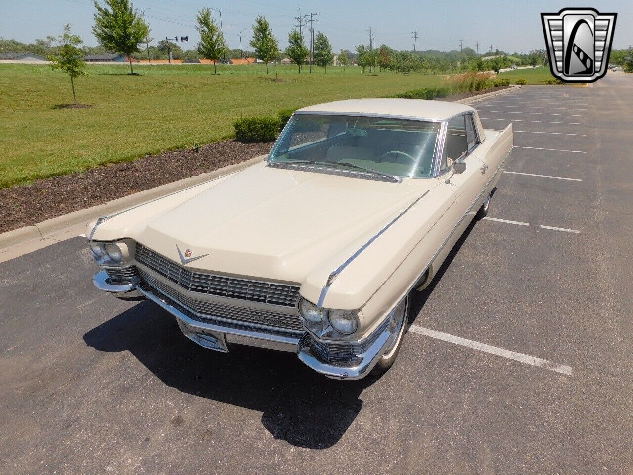 Cadillac-DeVille-Coupe-1964-8