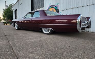 Cadillac-DeVille-Coupe-1966-26