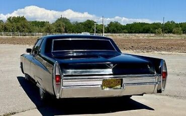 Cadillac-DeVille-Coupe-1968-7