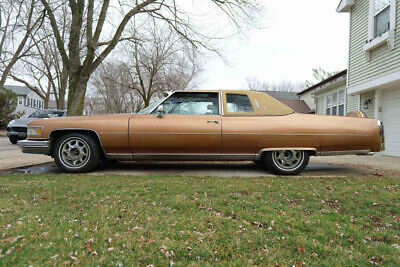 Cadillac-DeVille-Coupe-1976-2