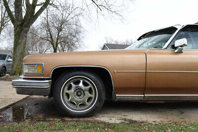 Cadillac-DeVille-Coupe-1976-3