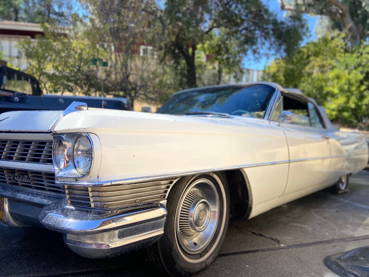 Cadillac-Deville-1964