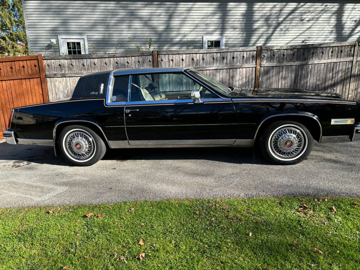 Cadillac-Eldorado-1985-3