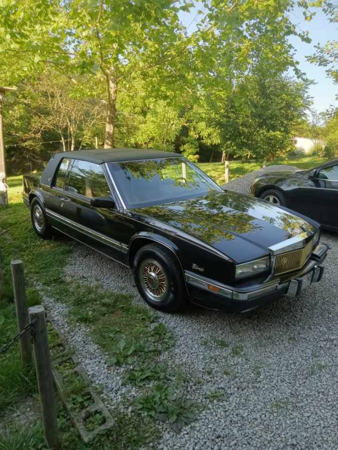 Cadillac-Eldorado-1990-3