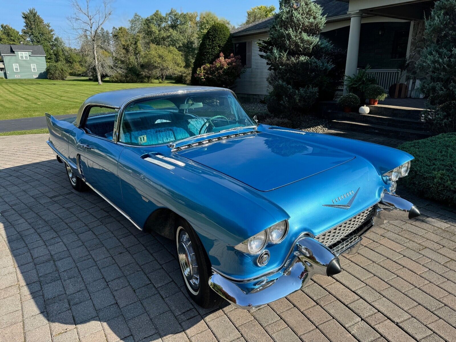 Cadillac-Eldorado-Berline-1957-1