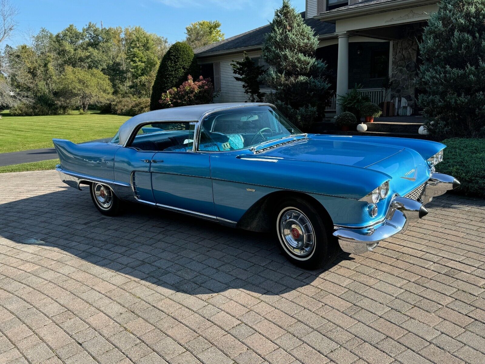 Cadillac-Eldorado-Berline-1957-27