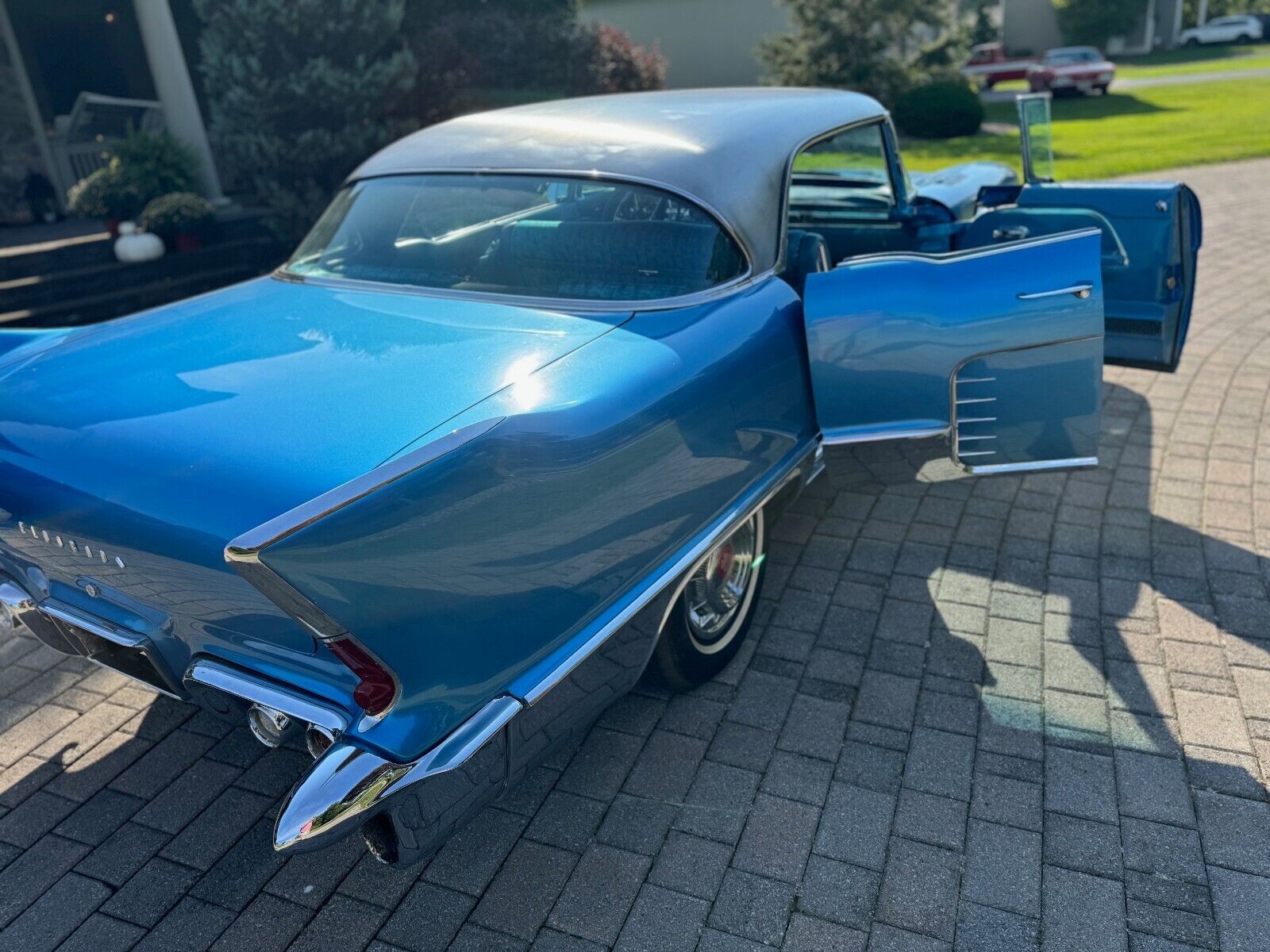 Cadillac-Eldorado-Berline-1957-8