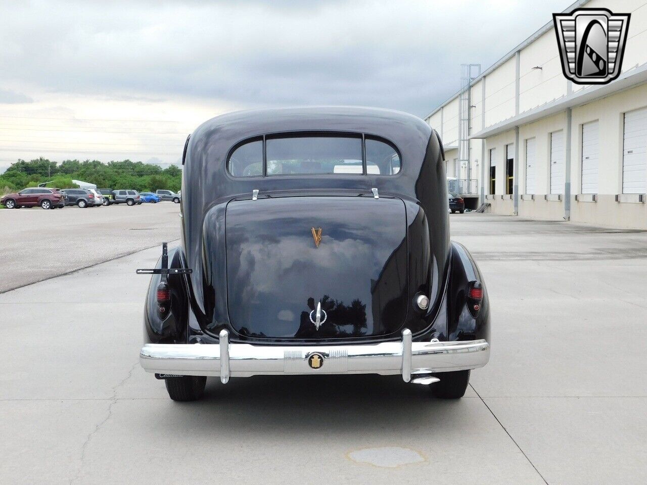 Cadillac-Fleetwood-Berline-1937-4