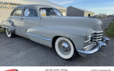 Cadillac-Fleetwood-Berline-1947-8