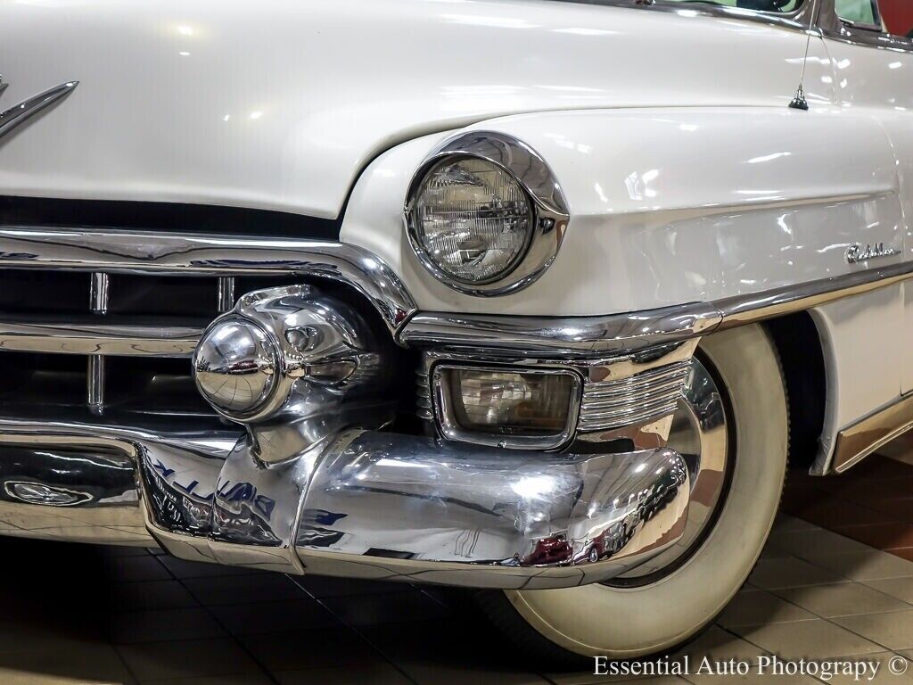 Cadillac-Fleetwood-Berline-1953-3