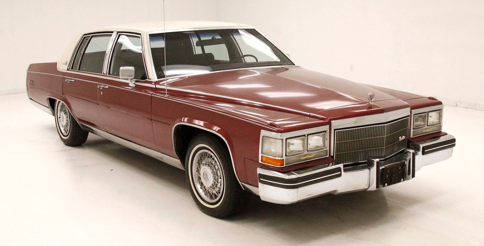 Cadillac-Fleetwood-Berline-1984-5