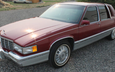 Cadillac-Fleetwood-Berline-1992-6