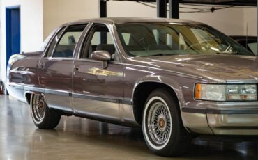 Cadillac-Fleetwood-Berline-1993-10