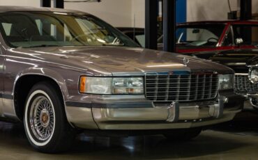 Cadillac-Fleetwood-Berline-1993-11