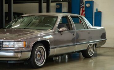 Cadillac-Fleetwood-Berline-1993-8