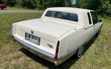 Cadillac Fleetwood Coupe 1989