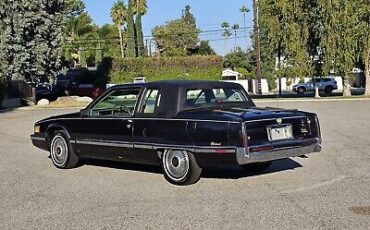 Cadillac-Fleetwood-Coupe-1992-22