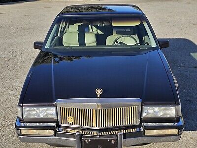 Cadillac-Fleetwood-Coupe-1992-8