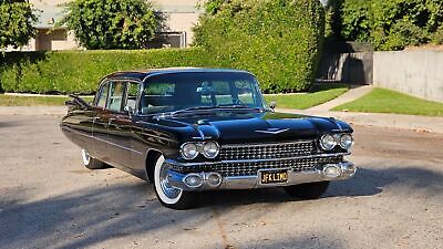 Cadillac-Fleetwood-Limousine-1959-3