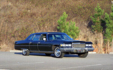 Cadillac-Fleetwood-Limousine-1976-2