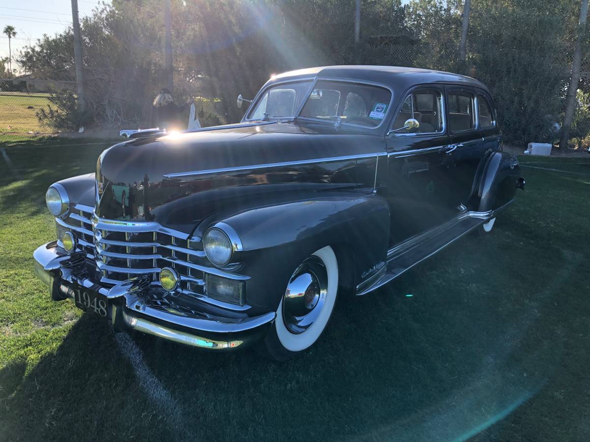 Cadillac-Fleetwood-imperial-1948-17