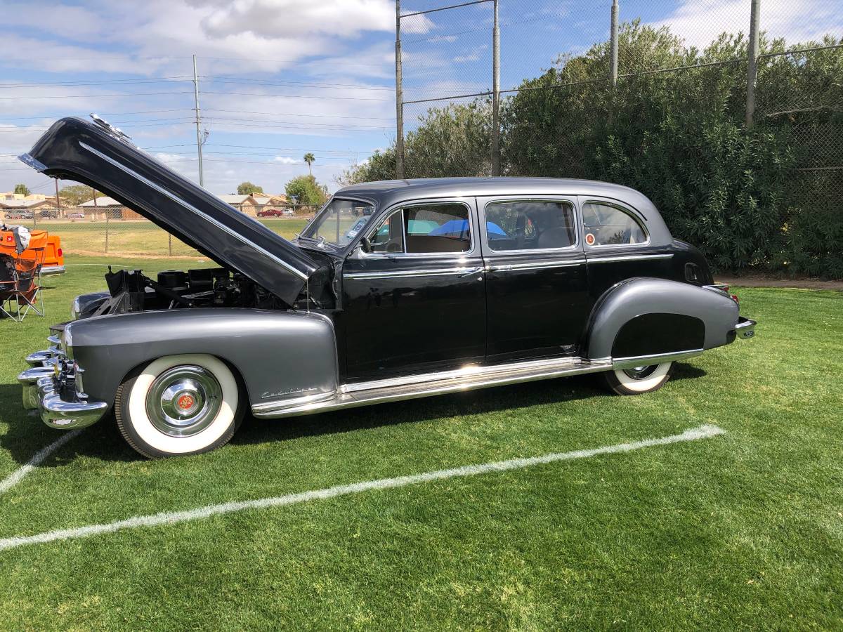 Cadillac-Fleetwood-imperial-1948-20